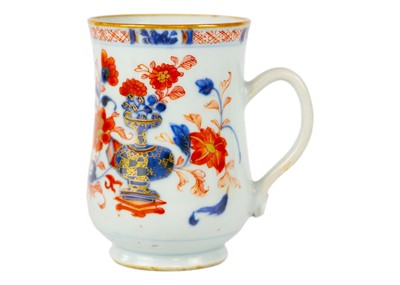 Lot 16 - A Chinese Imari porcelain mug, 18th century.