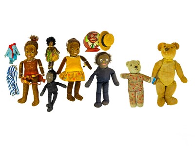 Lot 24 - Dolls, Teddys, Money Box etc