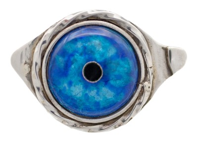 Lot 318 - A 999 fine silver and cloisonne enamel 'Eye' ring by Samantha Suddaby.