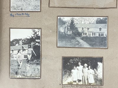 Lot 39 - Marion Grace HOCKEN (1923-1987)