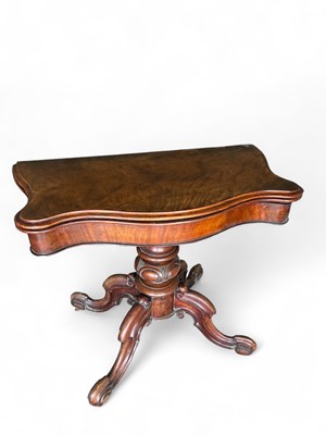 Lot 961 - A Victorian card table