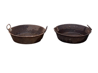 Lot 810 - Cast iron pots.