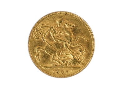 Lot 108 - An Edward VII 1907 full sovereign gold coin.