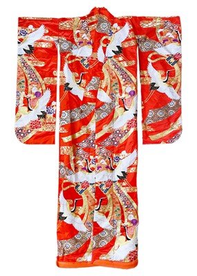 Lot 71 - A Japanese silk and metal thread Kimono, 20th century.