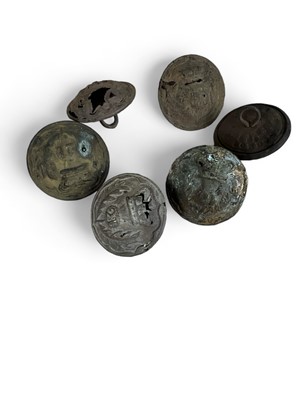 Lot 1223 - A collection of finds