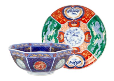 Lot 136 - A Chinese Imari porcelain bowl, 19th century.