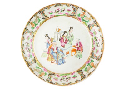 Lot 92 - A Chinese famille rose plate, Qing Dynasty, 19th century.