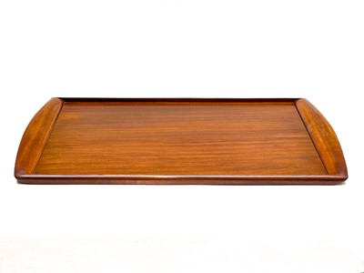 Lot 435 - A Robin Nance rectangular walnut tray.