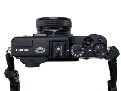 Lot 55 - A Fujifilm X20 digital camera.