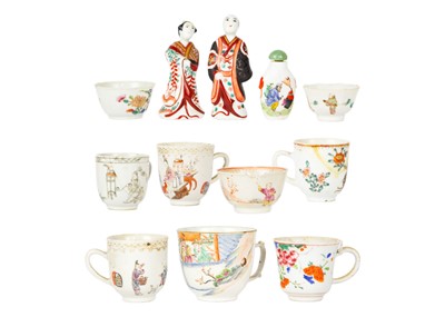 Lot 110 - Six Chinese porcelain tea cups, 18th/19th century.