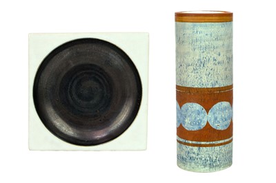 Lot 187 - Troika POTTERY (XX)