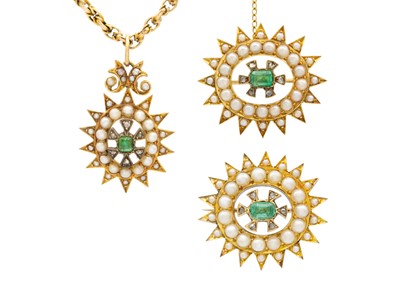 Lot 4 - A Victorian high purity gold (tests 15ct) diamond, emerald and split pearl demi-parure.