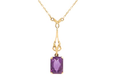 Lot 181 - A 9ct hallmarked gold amethyst set pendant necklace.