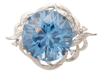 Lot 231 - An impressive white gold (tests 9ct) large blue synthetic spinel and diamond set demi-parure.