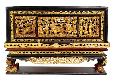 Lot A Chinese Chanab (offering box), late 19th century