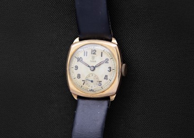 Lot 149 - TUDOR - A 9ct cushion-cased gentleman's manual wind wristwatch.