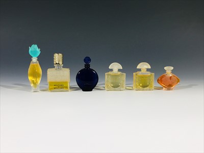 Lot 1006 - A Lalique for Worth 'Sans La Nuit' miniature...