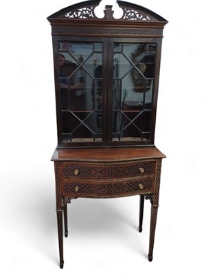 Lot 929 - An Edwardian mahogany two part cabinet.