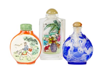 Lot 238 - A Chinese Peking blue overlay glass snuff bottle.