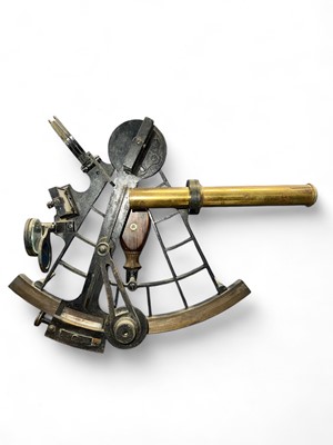 Lot 184 - A sextant