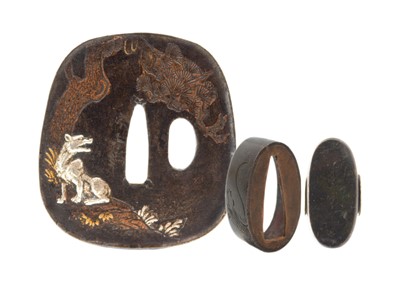 Lot 266 - A Japanese fuichi and kashira, Edo period.