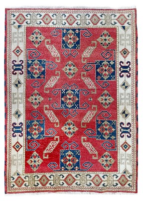 Lot 319 - A Ziegler Chobi rug, 20th century.