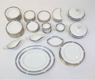 Lot 905 - A Wedgwood 'Waverley' dinner service - 12...