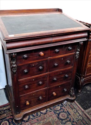 Lot 3455 - A Victorian mahogany clerks desk. height 110cm,...