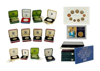 Lot 68 - A quantity of GB pre-decimal and decimal coins.