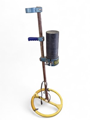 Lot 839 - A Submex Underwater Metal Detector 700 D