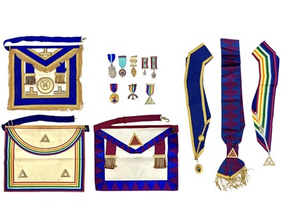 Lot 135 - Masonic regalia and jewels, contained in a leather case.