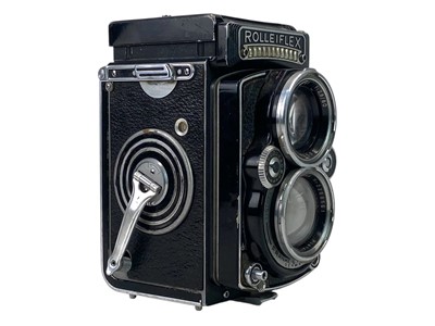 Lot 70 - A Franke & Heidecke Synchro-Compur Rolleiflex twin-lens camera