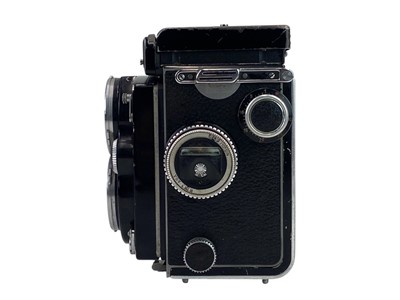 Lot 70 - A Franke & Heidecke Synchro-Compur Rolleiflex twin-lens camera