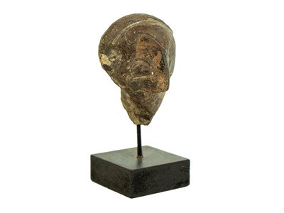 Lot 1078 - A Vinca clay head circa 5000-4000 BC