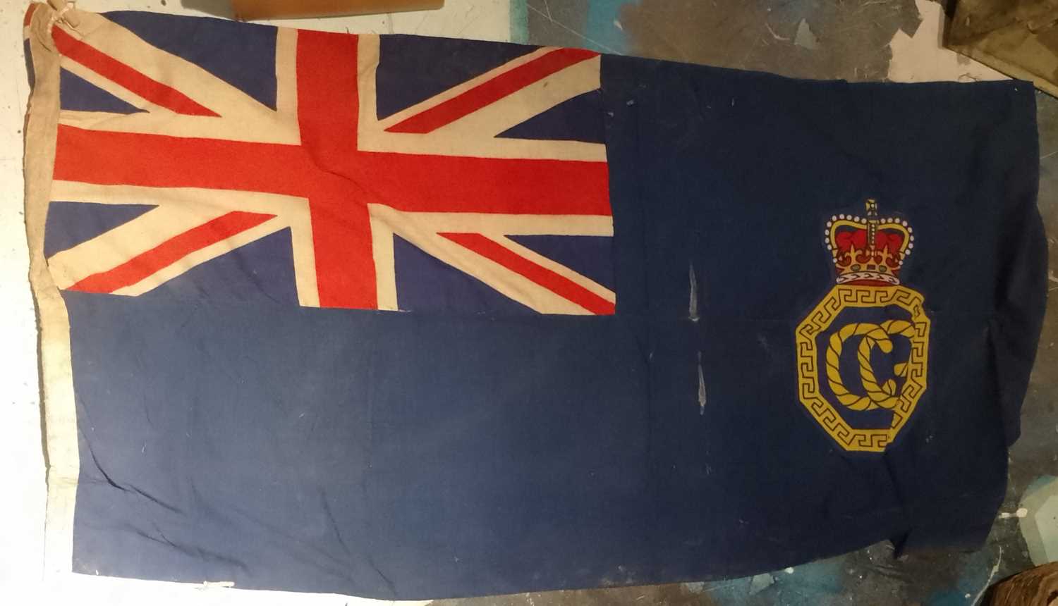 Lot 962 Flags and further artefacts