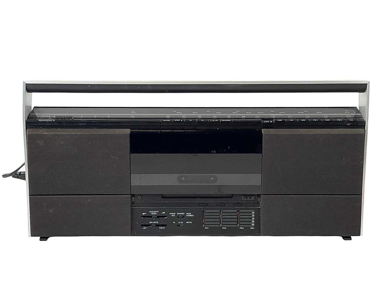 Lot 1098 - A Bang & Olufsen Beosystem 10.