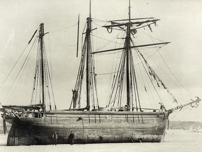 Lot 161 - Shipwreck Photographs