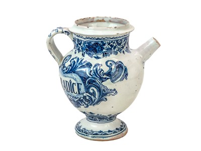 Lot 1165 - An Italian blue and white Maiolica wet drug or syrup jar.