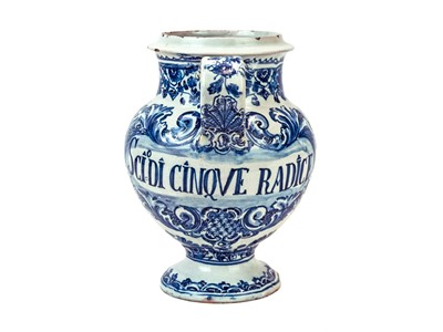 Lot 1165 - An Italian blue and white Maiolica wet drug or syrup jar.