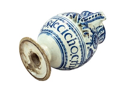 Lot 1155 - A North Italian blue and white Maiolica wet drug or syrup jar.