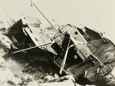 Lot 190 - Shipwreck Photographs