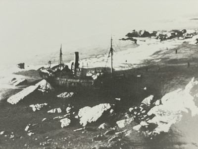 Lot 190 - Shipwreck Photographs