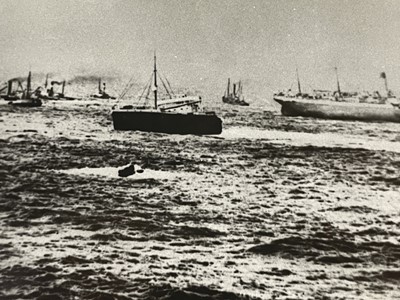 Lot 160 - Shipwreck Photographs