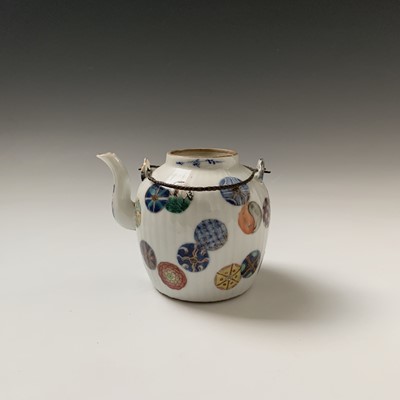 Lot 182 - A Chinese blanc de chine tea bowl, height 4cm,...