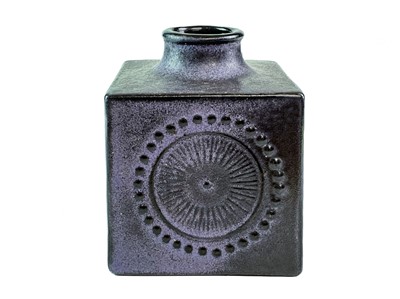 Lot 321 - An Upsala-Ekeby ceramic cube vase by Göran Andersson.