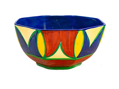 Lot 1020 - A Clarice Cliff Original Bizarre pattern octagonal bowl.