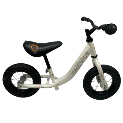 Lot 68 - An Apollo Wizzer Balance Bike 10-inch Wheel.