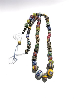 Lot 2524 - Glass beads