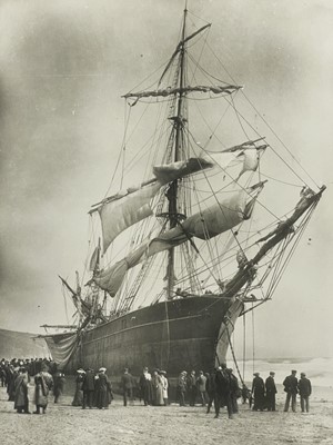 Lot 159 - Shipwreck Photographs
