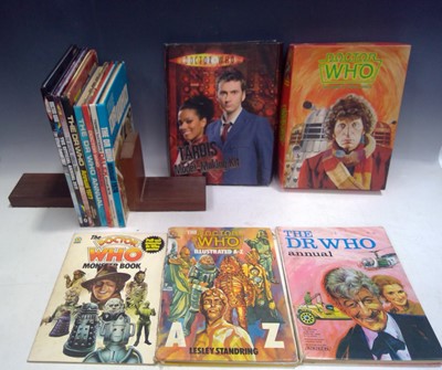 Lot 117 - Doctor Who Annuals, a Game and a Tardis Model...